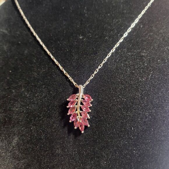 Jewelry - Natural Rhodolite Garnet leaf Sterling Silver Pendant Necklace